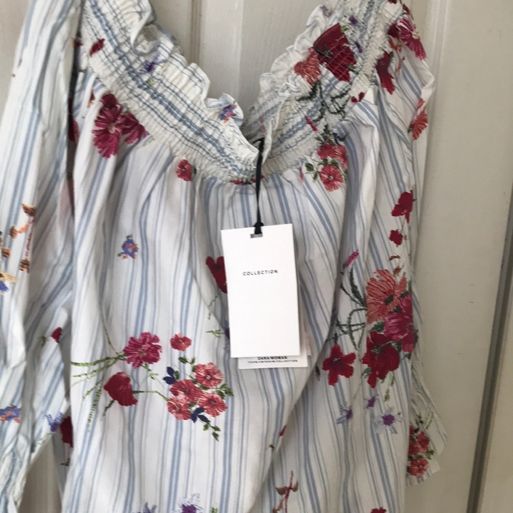 Zara Floral Off The Shoulder Top
